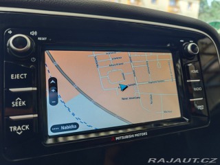 Mitsubishi Outlander 2.0 Mivec Diamant 2WD Kam 2021