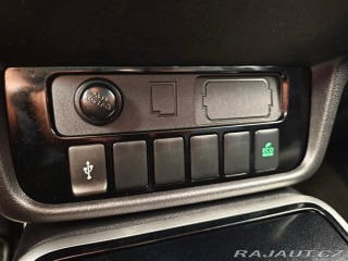 Mitsubishi Outlander 2.0 Mivec Diamant 2WD Kam 2021