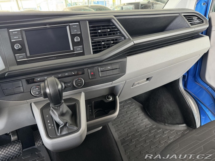 Volkswagen Caravelle 2,0TDI DSG*LONG*REZERVACE 2023