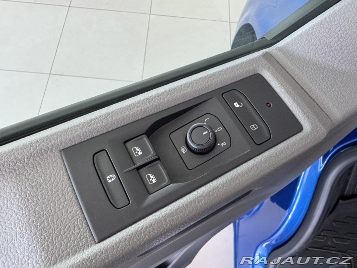 Volkswagen Caravelle 2,0TDI DSG*LONG*REZERVACE 2023