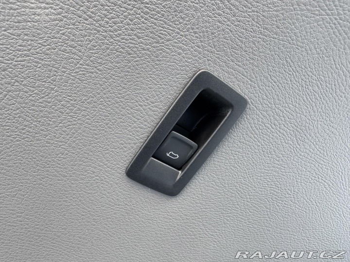 Volkswagen Caravelle 2,0TDI DSG*LONG*FullLED*Z 2023