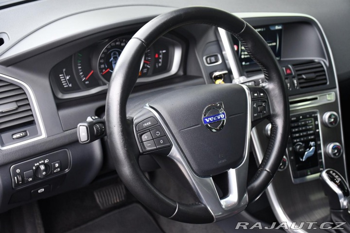Volvo XC60 D4 A/T ČR 2XALU PO ROZVOD 2015