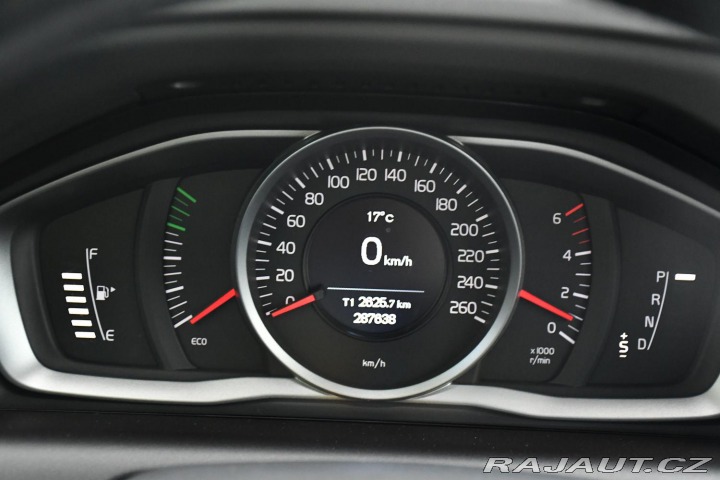 Volvo XC60 D4 A/T ČR 2XALU PO ROZVOD 2015