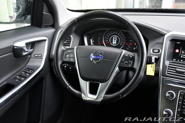 Volvo XC60 D4 A/T ČR 2XALU PO ROZVOD 2015