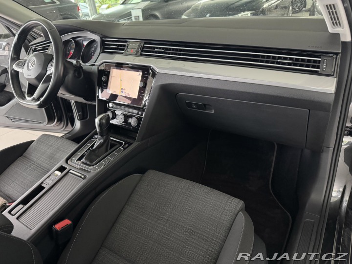 Volkswagen Passat 1,5TSI 110kW DSG*Navi*Kam 2020