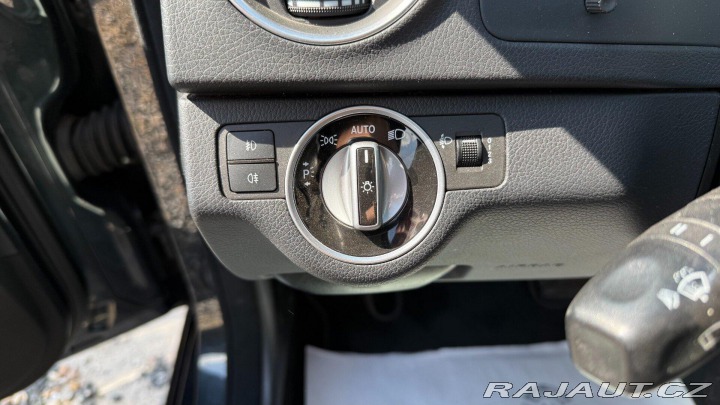 Mercedes-Benz C 2.2CDI 125kW *Avangarde*T 2012