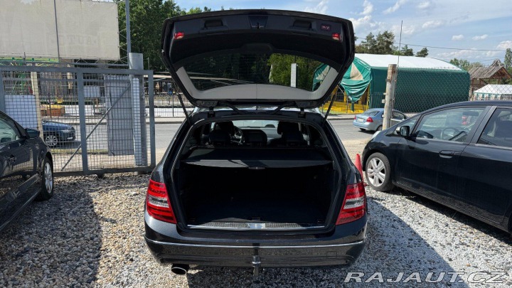 Mercedes-Benz C 2.2CDI 125kW *Avangarde*T 2012