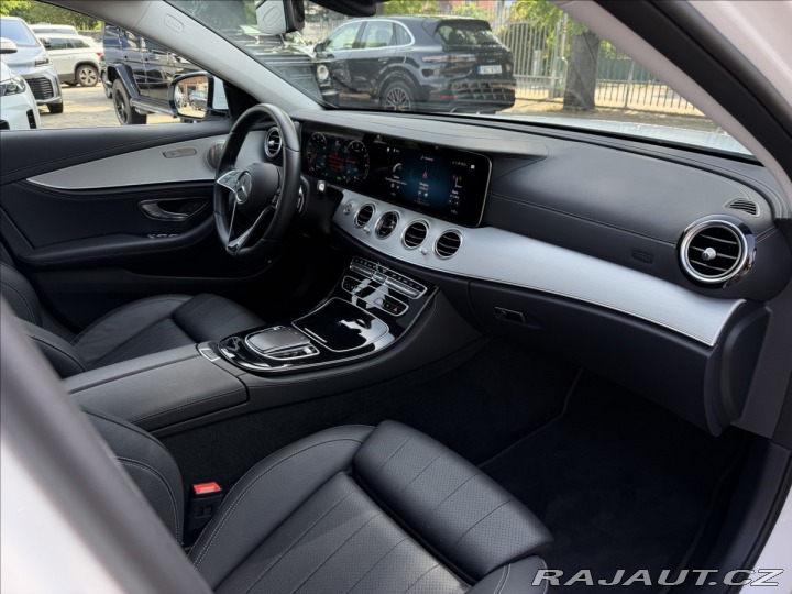 Mercedes-Benz E 300de 4Matic 2023