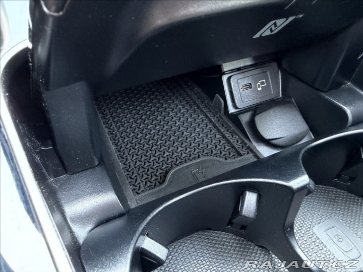Mercedes-Benz E 300de 4Matic 2023