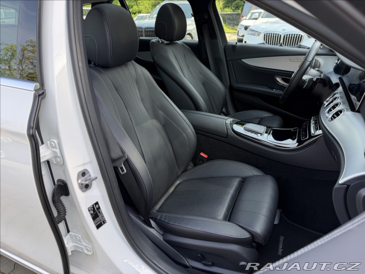 Mercedes-Benz E 300de 4Matic 2023