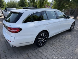 Mercedes-Benz E 300de 4Matic 2023