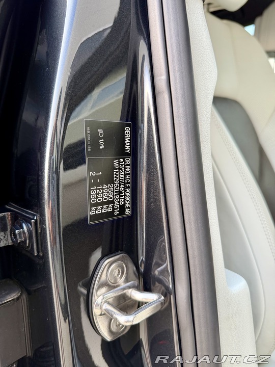 Porsche Macan S 354k 2020, tažné 2019