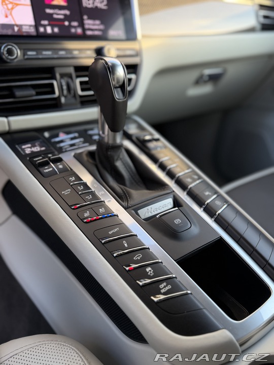 Porsche Macan S 3.0l 354k 2020, tažné 2019