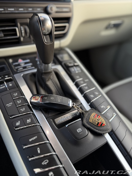 Porsche Macan S 3.0l 354k 2020, tažné 2019