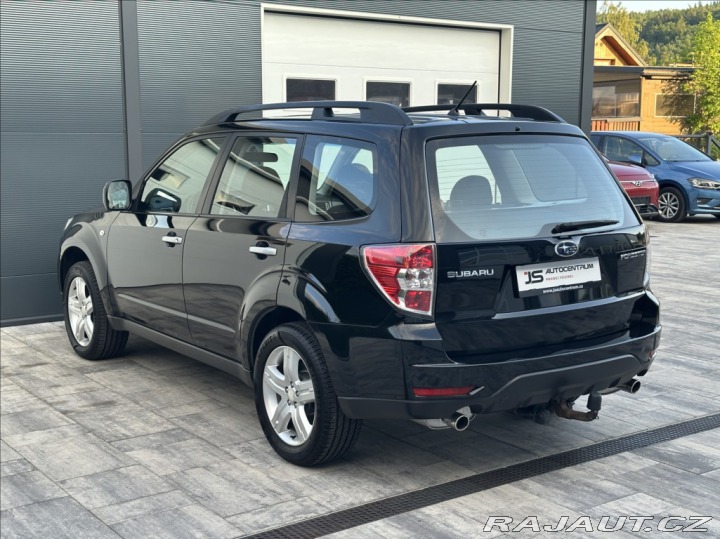 Subaru Forester 2,0 150PS  Comfort A/T 4x 2011