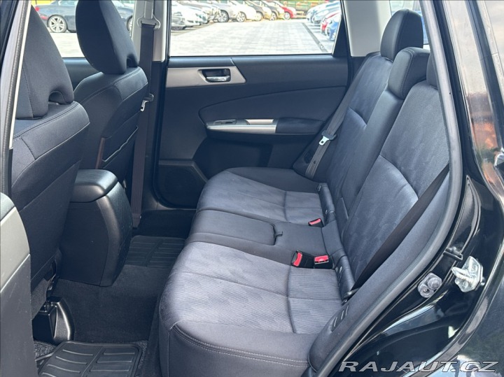 Subaru Forester 2,0 150PS  Comfort A/T 4x 2011