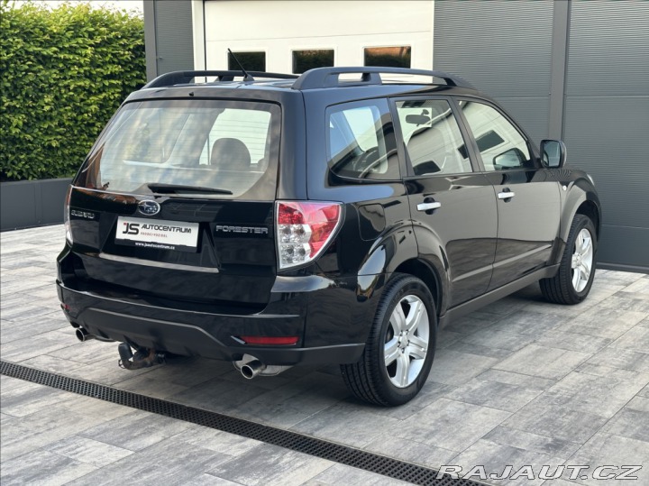 Subaru Forester 2,0 150PS  Comfort A/T 4x 2011
