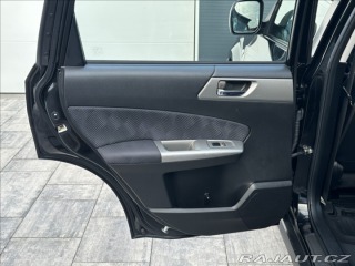 Subaru Forester 2,0 150PS  Comfort A/T 4x 2011