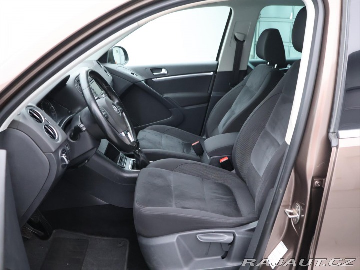 Volkswagen Tiguan 2,0 TDI 103kW 4Motion Xen 2012