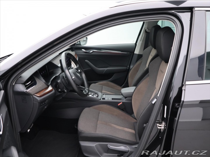 Škoda Octavia 2,0 TDI DSG Matrix Scout 2021