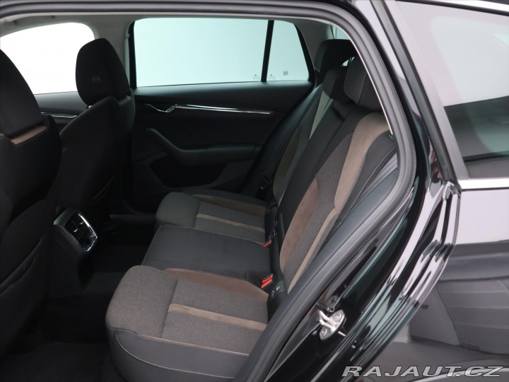 Škoda Octavia 2,0 TDI DSG Matrix Scout 2021