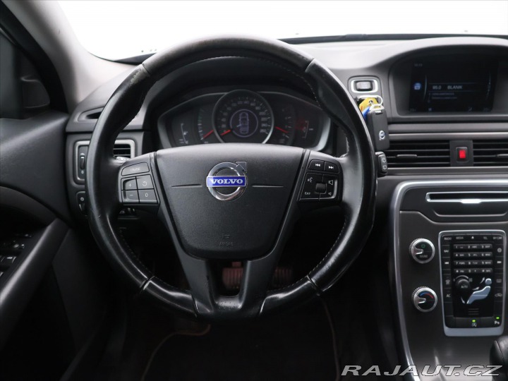 Volvo V70 2,0 D3 100kW Kinetic Dyna 2015
