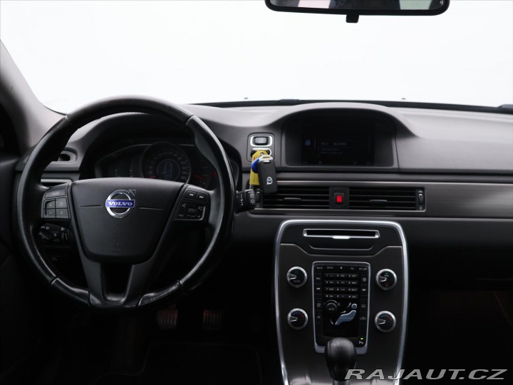 Volvo V70 2,0 D3 100kW Kinetic Dyna 2015