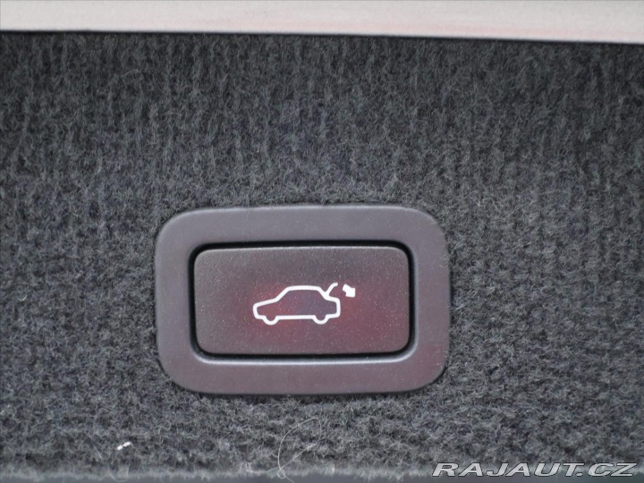 Volvo V70 2,0 D3 100kW Kinetic Dyna 2015