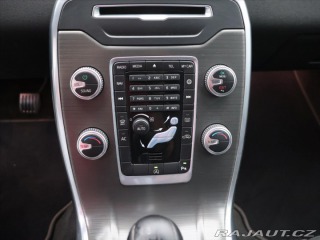 Volvo V70 2,0 D3 100kW Kinetic Dyna 2015