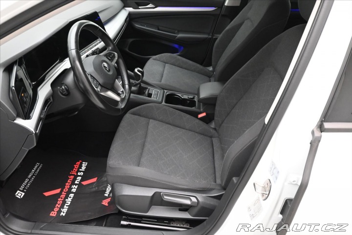 Volkswagen Golf 2,0 TDI 85 kW Life Záruka 2022
