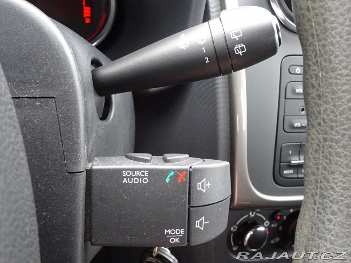 Dacia Sandero 1.2 55kW 2.MAJITEL ČR KLI 2015