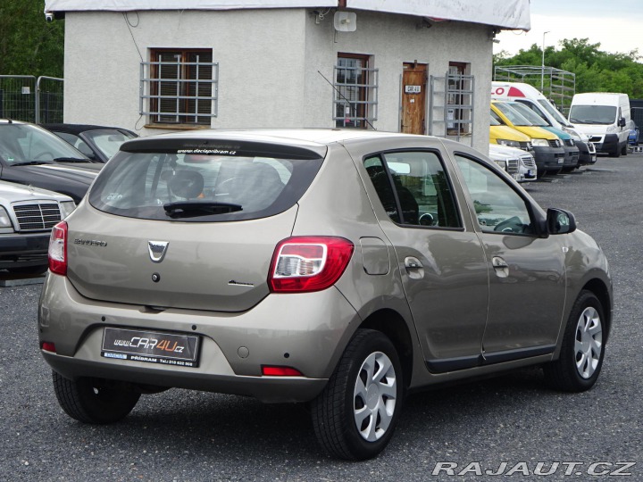 Dacia Sandero 1.2 55kW 2.MAJITEL ČR KLI 2015