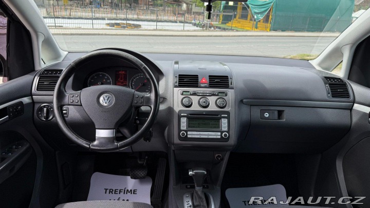 Volkswagen Touran 1.4TSi 103kW *DSG*Tažné*A 2008