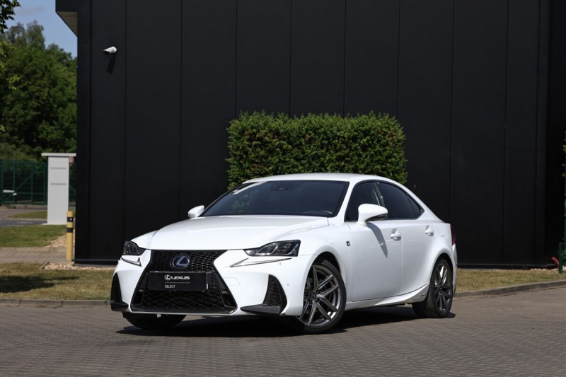Lexus Ostatní modely IS 300h 300H 2,5 F SPORT PLUS