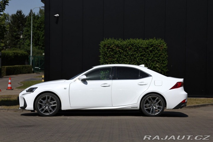 Lexus Ostatní modely IS 300h 300H 2,5 F SPORT PLUS 2021