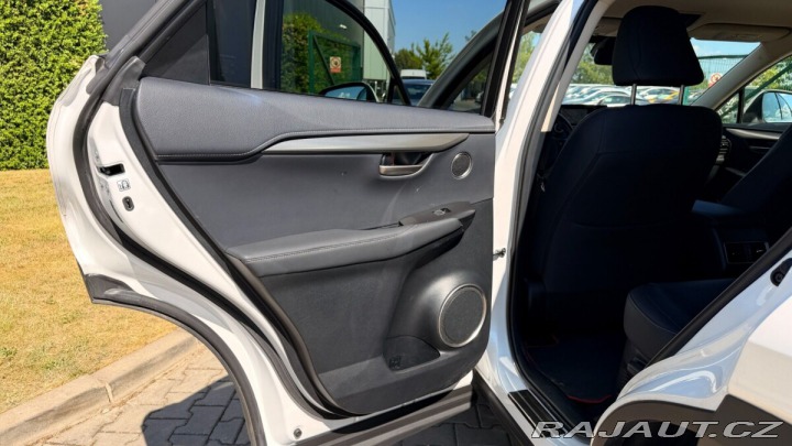 Lexus Ostatní modely NX 300h 300H 2,5 HEV PRESTIEGE SA 2021