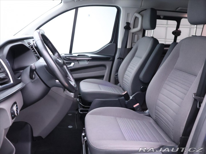 Ford Tourneo Custom 2,0 TDCi Aut. CZ 8-Míst L 2018