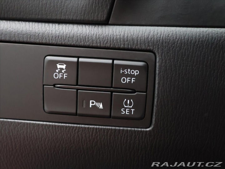 Mazda 3 2,0 G120 Automat Attracti 2018