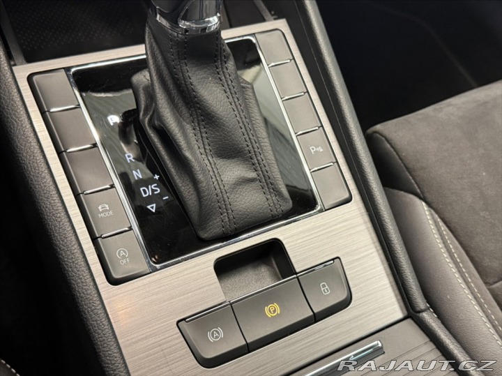 Škoda Superb 2,0 TDI STYLE DSG FL 2022