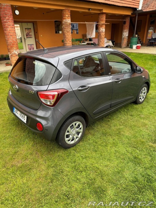 Hyundai i10 1,0 1800