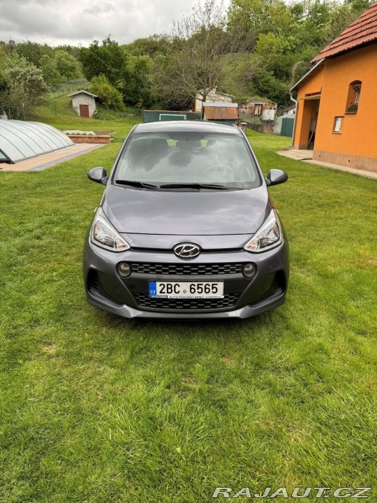 Hyundai i10 1,0 1800