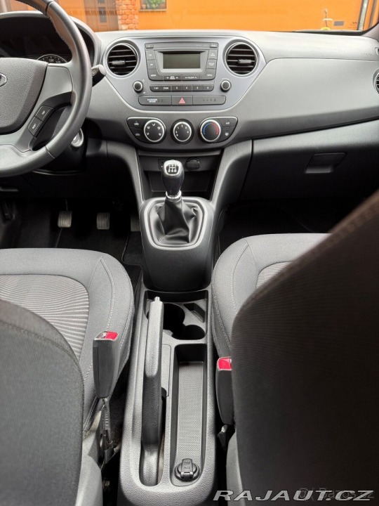 Hyundai i10 1,0 1800