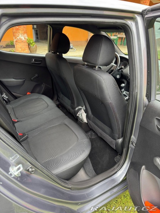 Hyundai i10 1,0 1800