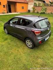 Hyundai i10 1,0 1800