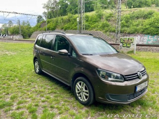 Volkswagen Touran 1,4   7 místný, automat, 2014