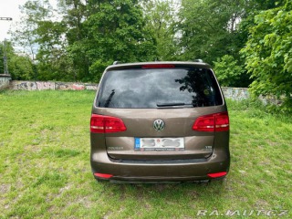 Volkswagen Touran 1,4   7 místný, automat, 2014