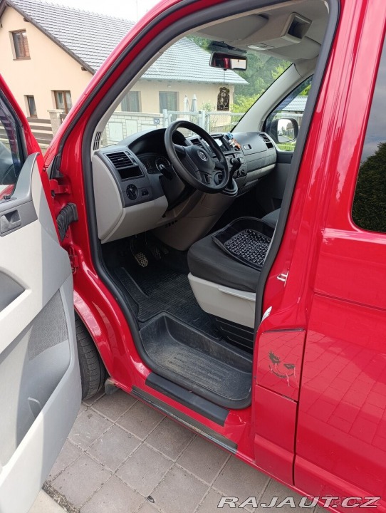 Volkswagen Transporter 2,0   T5.1 LONG 2.0TDI 10 2010