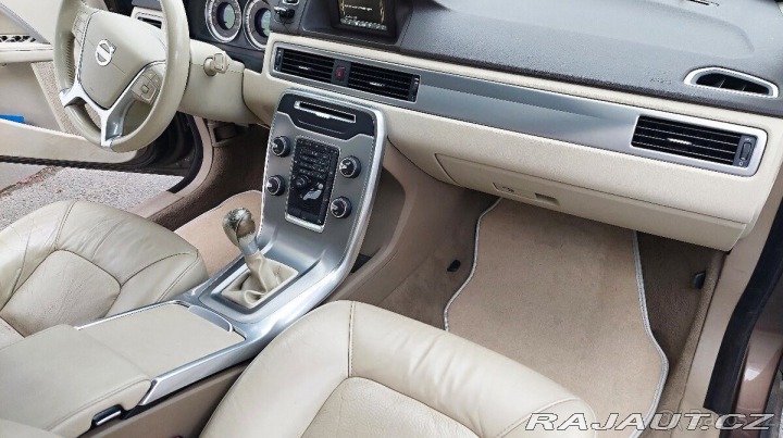 Volvo V70 2,4   D5, 2013, po STK 2013