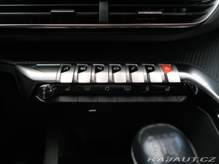 Peugeot 5008 1.2PT,CZ,1Maj,ALLURE,MAN6 2024