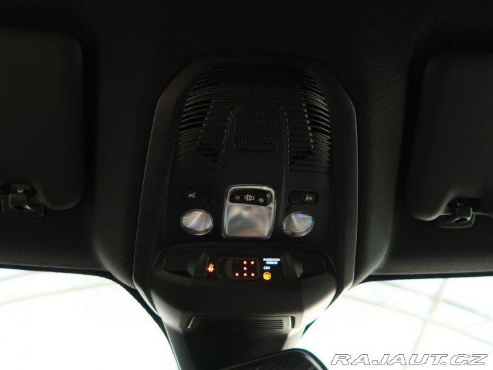 Peugeot 5008 1.2PT,CZ,1Maj,ALLURE,MAN6 2024